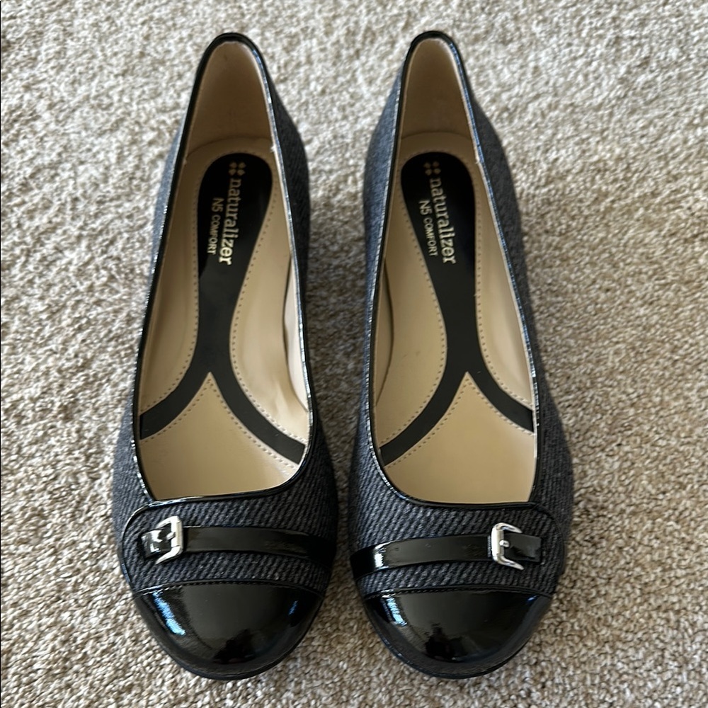 Naturalizer Women's Black Heels